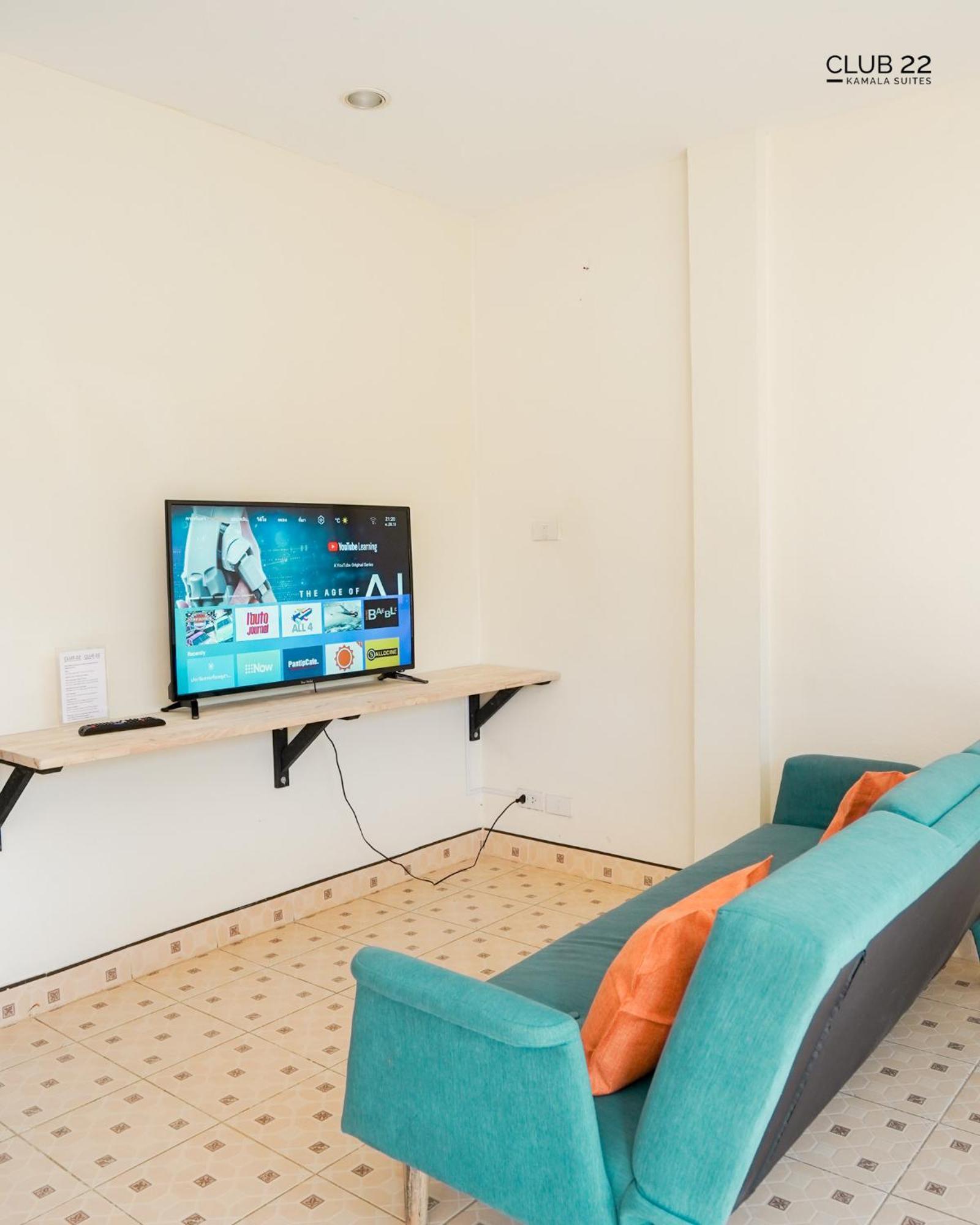 Club22 Kamala Suites, Pantai Kamala Luaran gambar